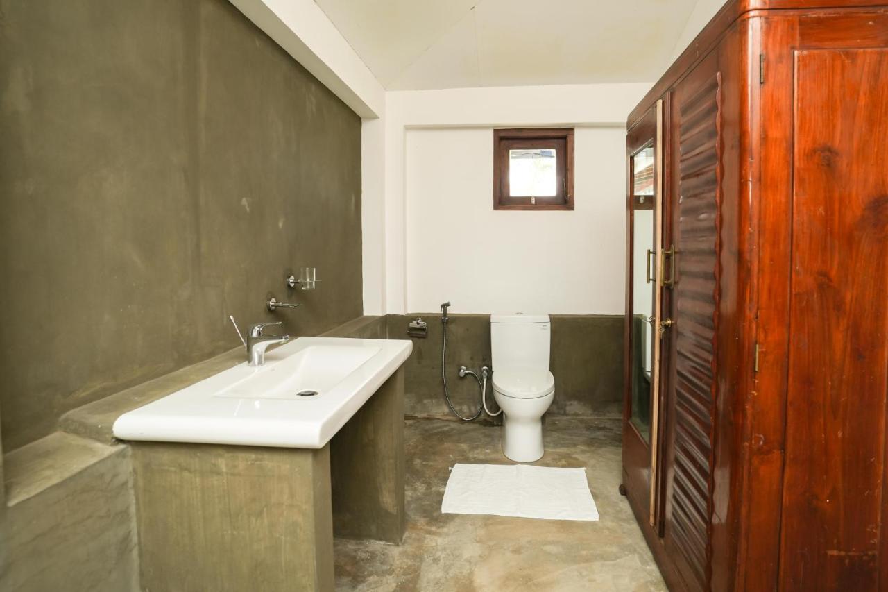 Malala Retreat Hotel Hambantota Ngoại thất bức ảnh